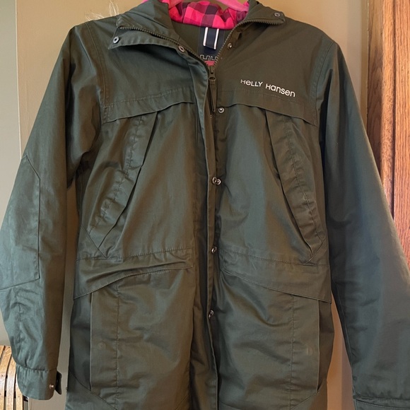 Helly hansen women’s fur hooded winter coat. - Picture 1 of 6